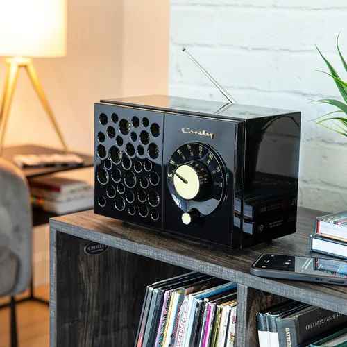 Vista 13 de Crosley CR3042A-BK Maverick Radio AM/FM portátil con receptor Bluetooth, color negro