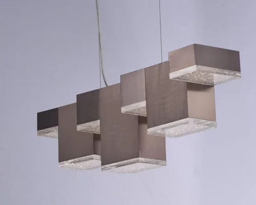 Vista 3 de ET2 E24466-160PC Pizzazz LED Geométrico Rectangular Cubo Cristalino Acrílico Lineal Lámpara de techo colgante, 7 luces 50.4 vatios totales, 9