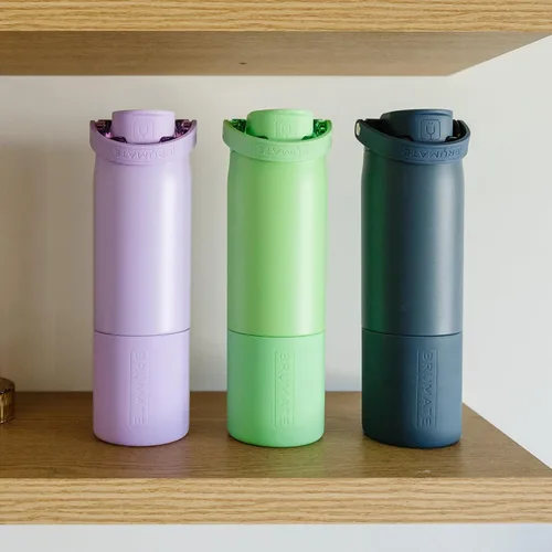 Vista 5 de BrüMate Rise - Botella de agua de 25 onzas con pajita de silicona cubierta 100 % a prueba de fugas, botella de agua de acero inoxidable aislada