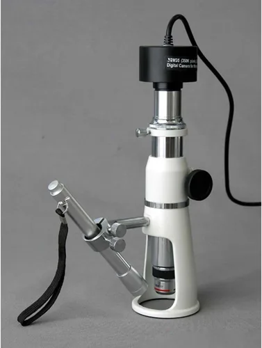 Vista 4 de AmScope Microscopio de medición de soporte de mano H50, aumento de 50x, campo de visión de 0.669 in, incluye luz de bolígrafo