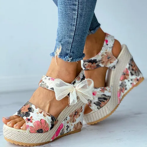 Vista 4 de Botines para mujer, con puntera puntiaguda de leopardo, tacón grueso, corte en V, con cremallera lateral y gamuza