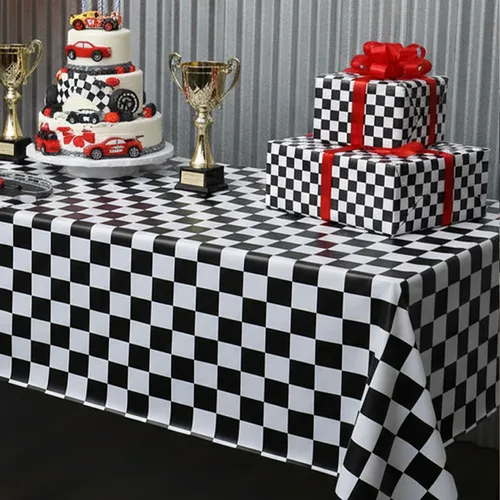 Vista 3 de Oigco Paquete de 4 manteles rectangulares de auto de carreras, decoración de fiesta de cumpleaños de auto de carreras, mantel rectangular a cuadros
