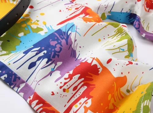 Vista 3 de Baylvn Pantalones cortos de mezclilla con estampado rasgados casuales para hombre, pantalones cortos ajustados para verano y playa