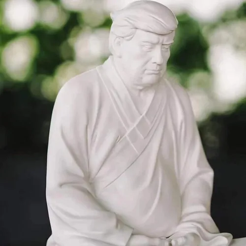 Vista 3 de Túnicas de monje pensativas de Donald Trump, estatua de Buda de resina, artículo novedoso - Haz que tu empresa sea grande de nuevo, regalo de broma