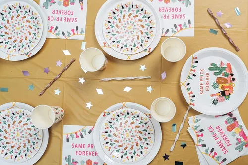 Vista 5 de Bachelorette "Same Prick Forever" Vajilla Pack: Juego de platos de papel, servilletas y tazas desechables para 20