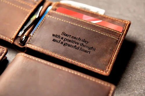 Vista 5 de Slim Personalized Distressed Leather Wallet The Key Largo Wallet by Left Coast Original