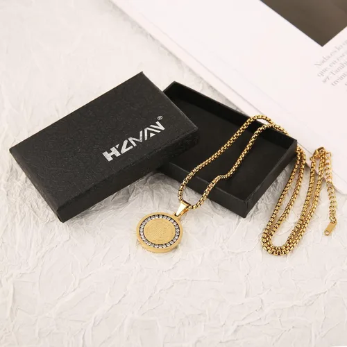 Vista 6 de HZMAN Collar de exorcismo de San Benito de acero inoxidable con circonita dorada y plata católica colgante de cruz para hombres y mujeres regalo