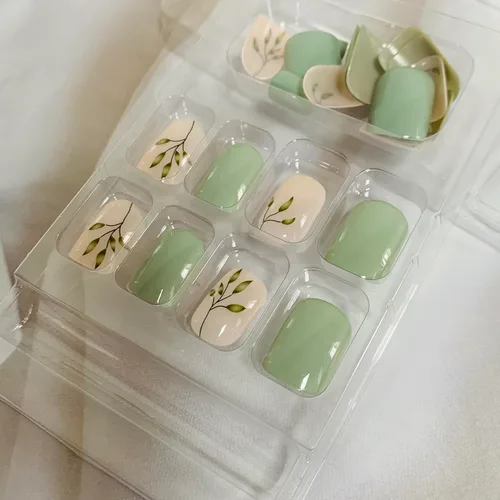 Vista 5 de Uñas postizas a presión de forma de ataúd de longitud corta, 24 piezas, uñas postizas brillantes de cobertura completa reutilizables con pegamento