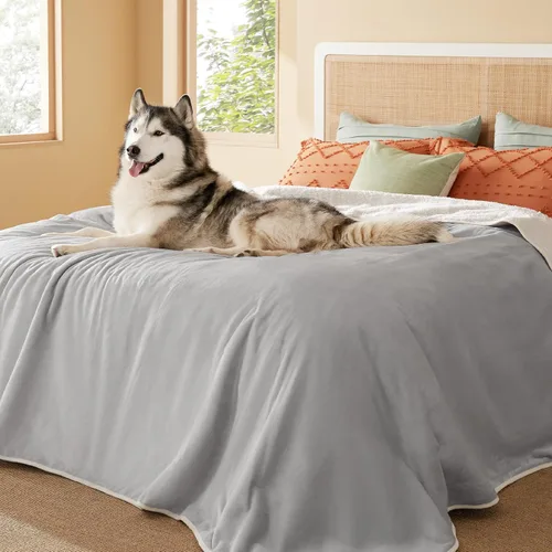 Vista 58 de Bedsure - Mantas impermeables para perros pequeños - Manta de felpa de sherpa con impresión suave lavable para perros y gatos, protector de muebles