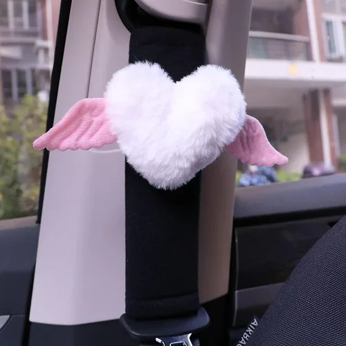Vista 2 de Juego de funda para cinturón de seguridad y reposacabezas en forma de corazón con alas esponjosas