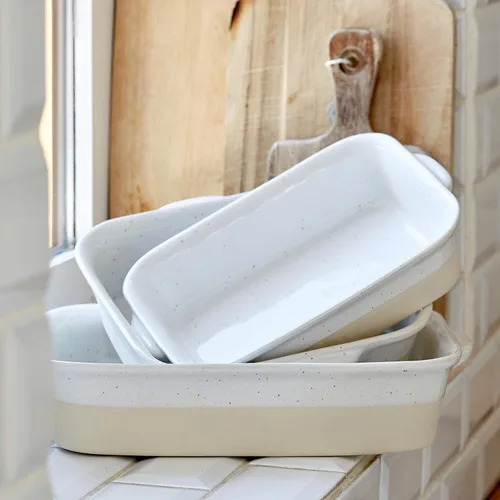 Vista 4 de Casafina Panadero cuadrado de cerámica de 9.5 pulgadas, colección Fattoria, blanco, apto para horno y lavavajillas, glaseado seguro para alimentos