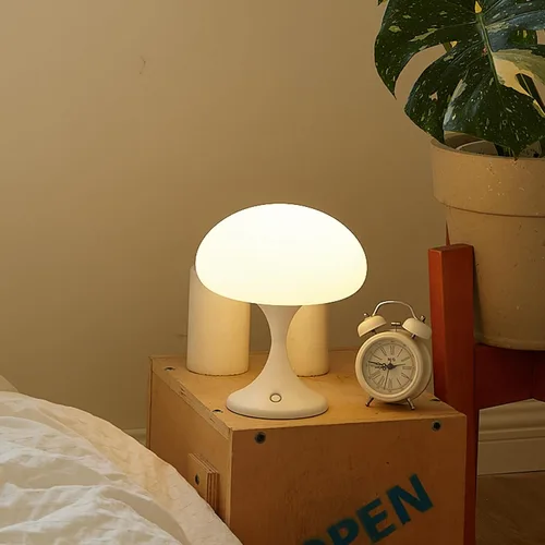 Vista 11 de MAGCHARM Lámpara de mesa recargable LED de 5 W con pantalla de cristal, pequeña luz táctil retro regulable con 3 temperaturas de color, luz estética