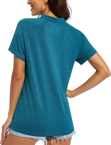 Vista 3 de MAGCOMSEN Camiseta deportiva de manga corta con cuello en V para mujer, absorbe la humedad, UPF 50+, camiseta deportiva para golf