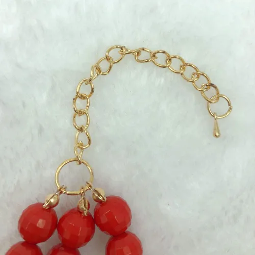 Vista 6 de Collares de cuentas de 3 capas para mujer, hecho a mano, acrílico, rojo, collar bohemio, grueso, joyería de disfraz