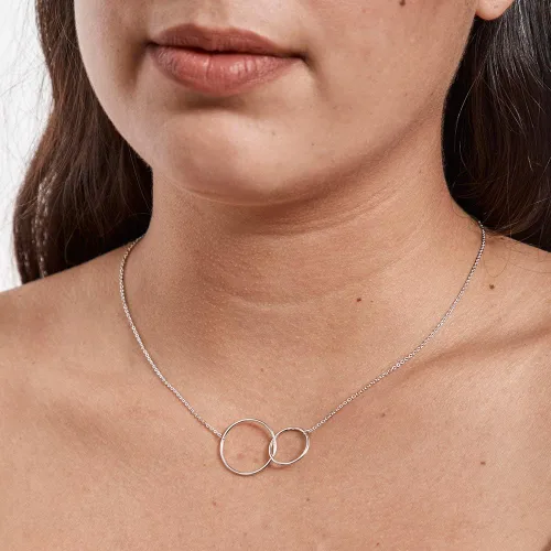 Vista 3 de Dear Ava Bat Mitzvah Gift Neckalce Jewish Jewelry, Mazel Tov, 2 Interlocking Circles
