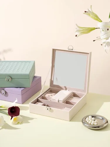 Vista 3 de AOSIFIEL Joyero con cerradura para organizador de joyas de viaje con espejo para mujeres, adolescentes y niños, estuche de joyería para estudiantes