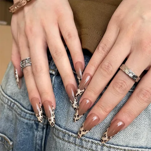 Vista 18 de BABALAL Uñas postizas largas a presión de estilo stiletto, uñas postizas francesas de lujo, con pegamento, diseño de diamantes de imitación