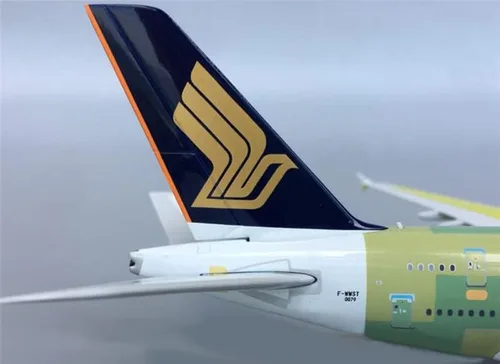 Vista 7 de Phoenix Singapore Airlines para Airbus A380 F-WWST 1 ° 400 DIECAST modelo de avión preconstruido