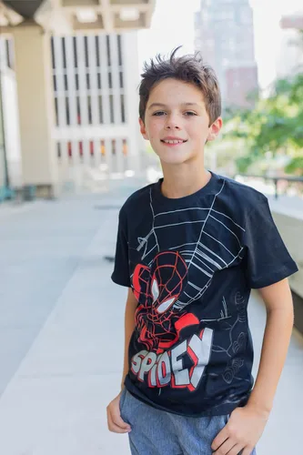 Vista 3 de Marvel Spider-Man - Paquete de 4 camisetas sin botones para niños pequeños a grandes
