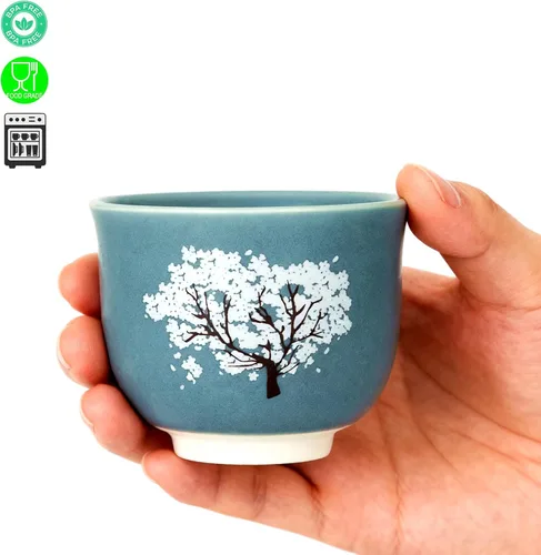 Vista 4 de Taza de té con flores de cerezo cambiantes sensibles al calor, 4.4 onzas, azul Estilo japonés, cambio de color, apto para lavavajillas, para té