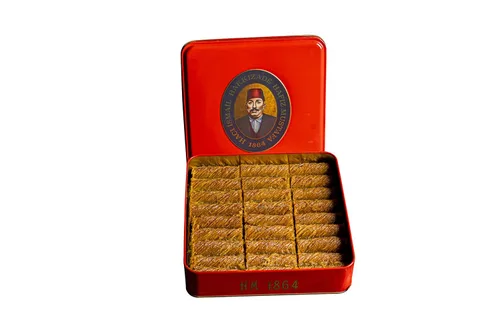 Vista 42 de Hafiz Mustafa 1864 Istanbul Baklava - Caja de pastelería - Bocadillos de postre de Baklava horneados hechos de hojas de masa filo fresca, pistacho