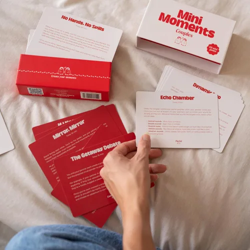 Vista 7 de Rabble Mini Moments - 150 juegos de parejas y actividades para parejas con ideas para noches de cita en casa, perfecto para noches de juegos y 2
