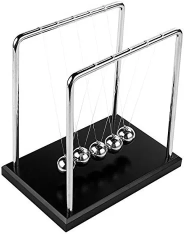 Vista 5 de Newton's Cradle Art in Motion, bolas de equilibrio de 7 1/4 pulgadas, base de madera negra