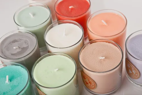 Vista 5 de Eco Candle Co. Vela Reciclada, Gardenia y Guayaba, 6 oz. – Aromas de Gardenia, Jazmín, Guayaba y Verdes Tropicales – 100% Cera de Soja, Sin Plomo