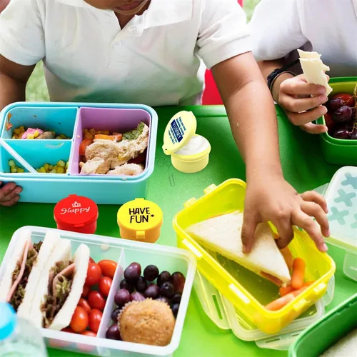 Vista 7 de Paquete de 8 recipientes para aderezo de ensalada, recipientes pequeños de 0.9 onzas, recipientes de plástico para condimentos con tapas, vaso