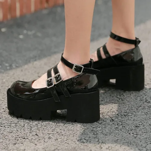 Vista 4 de KIKIVIVI Womens Patent Leather Mary Jane Goth Platform Ankle Strap Chunky Heel Pumps