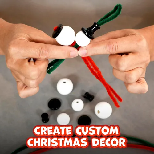 Vista 4 de Ready 2 Learn Manualidades de Navidad Crea tus propios muñecos de nieve de cuentas Juego de 4 Adornos de bricolaje para niños Decoración