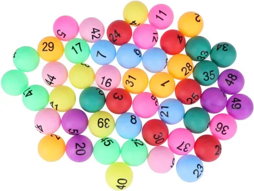 Vista 5 de 50 bolas de pong numeradas de 1.575 in de material de polipropileno para juegos de bingo y fiesta