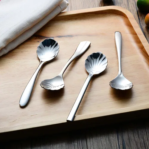 Vista 4 de 6 mini cucharas de café de acero inoxidable 304, cucharas de café con forma de concha para azúcar, postre, pastel, helado, sopa antipasto capuchino