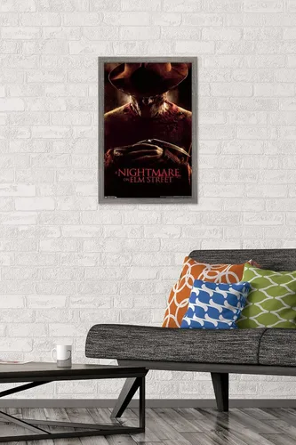 Vista 2 de Trends International A Nightmare on Elm Street - 2010 Wall Poster, 22.4L x 14.7W, Barnwood Framed Version