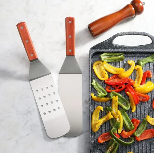 Vista 5 de New Star Foodservice 36336 - Espátula flexible para parrilla con mango de madera, 14.5 pulgadas