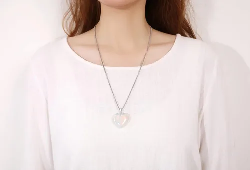 Vista 4 de XIANNVXI Collares con colgante de piedras preciosas de corazón de cristal curativo, brujería espiritual natural, joyería de piedra de cuarzo Reiki