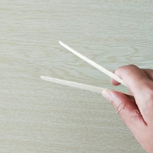 Vista 6 de Mayata 100 palillos de madera de 5.9 in / pinzas de madera para buffet de madera/pinzas desechables/pinzas de madera para pan/palillos planos