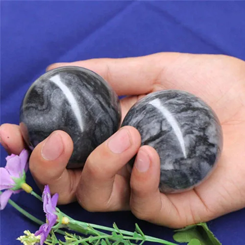 Vista 2 de Pelota Baoding gris oscuro, bola de masaje china para deportes de salud, utilizada para descompresión de la mano bola de ejercicio