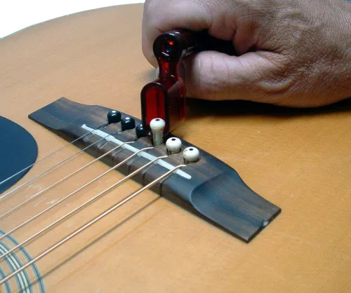 Vista 7 de GIGmate Kit de herramientas para guitarra y organizador de cuerdas - Regalos para guitarra