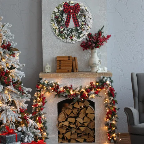 Vista 3 de DECSPAS - Coronas de Navidad para puerta delantera, 24 pulgadas, 2 pies, preiluminada, nevada, flocada, con temporizador, 30 luces LED, arco
