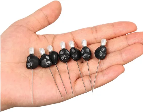Vista 2 de BLESSUME 7pcs Candle Magick Ritual Pins Skull Top (negro)