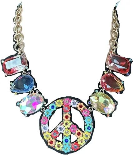 Vista 2 de Betsey Johnson Love Fest Jewelry Collection