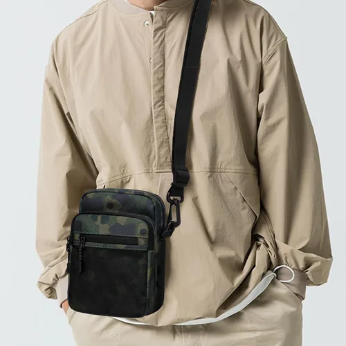 Vista 8 de Lohol Bolso bandolera pequeño para hombres y mujeres, resistente al agua, ajustable, bolso bandolera para viajes y deportes