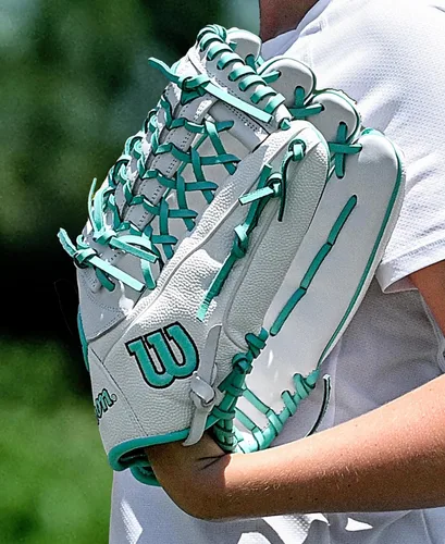 Vista 7 de Wilson 2026 A1000 - Guantes de lanzamiento rápido para interior y exterior Fastpitch Blanco/Espuma de mar/Negro