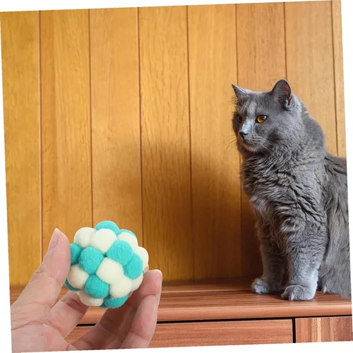 Vista 7 de GANAZONO 3pcs Colorful Cat Balls with Inner Bells Soft Wear-Resistant Interactive Fuzzy for Indoor Cats Lightweight Exercise and Entertainment for