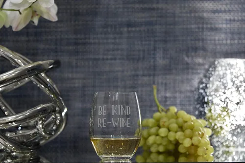 Vista 4 de Lushy Wino Be Kind, Re-Wine - Lindo, novedoso, grabado al agua, copa de vino de 16 onzas sin tallo con frases divertidas en caja de regalo