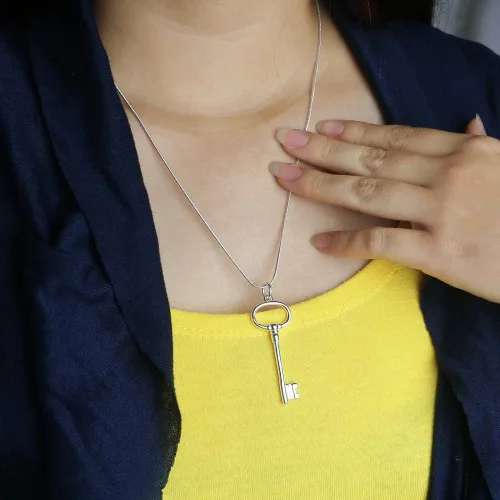 Vista 3 de Dankadi Clásico femenino original collar de plata 925 colgante de llave collar minimalismo 17.7-23.6 in cadena serpiente joyería broche de pinza