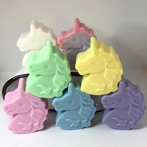 Vista 6 de Molde de silicona de unicornio para crayones de caballo, molde de silicona para bombas de baño de unicornio, moldes para jabón, dulces, chocolate