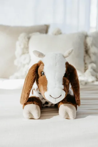 Vista 2 de The Petting Zoo Peluche de cabra de peluche, regalos para niños, animales salvajes de la vida silvestre, juguete de peluche de cabra, 24 pulgadas