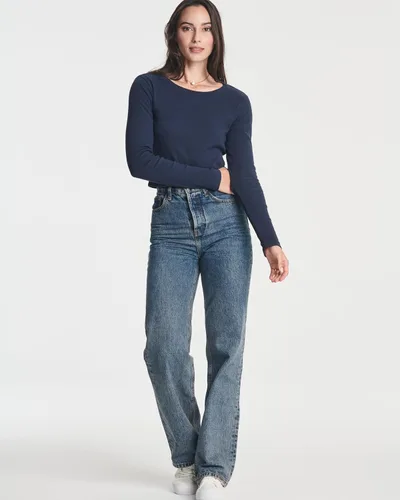 Vista 5 de Real Essentials Paquete de 4 camiseta corta de algodón de punto acanalado de manga larga para mujer (disponible en Plus)